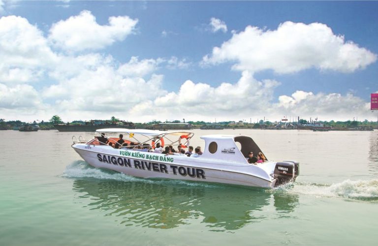 About-us-Saigon-river-tour-2