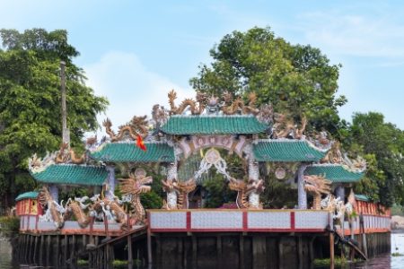 Dragon Floating Temple Sightseeing