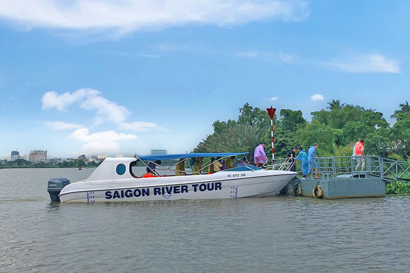 Luxury Speedboat (34 Seats)