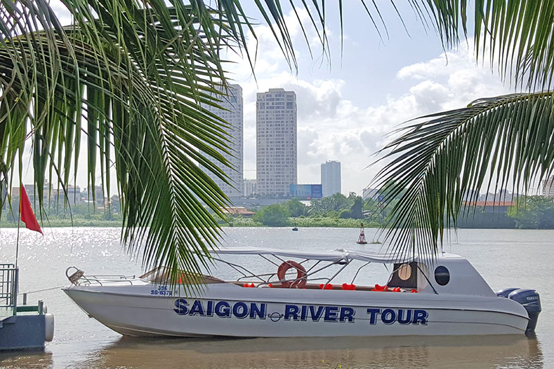 Luxury Speedboat (34 Seats)